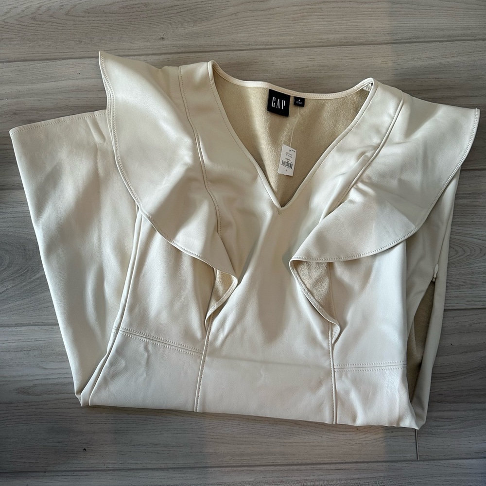 GAP Off-White V-Neck Blouse